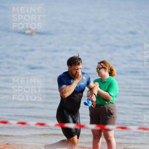 21.06.2026 - 29. Vierlanden-Triathlon LAZAROV Photography http://msf.ph/oto/9861439 21.06.2026 08:55:35 Schwimmen 113 meine-sportfotos.de