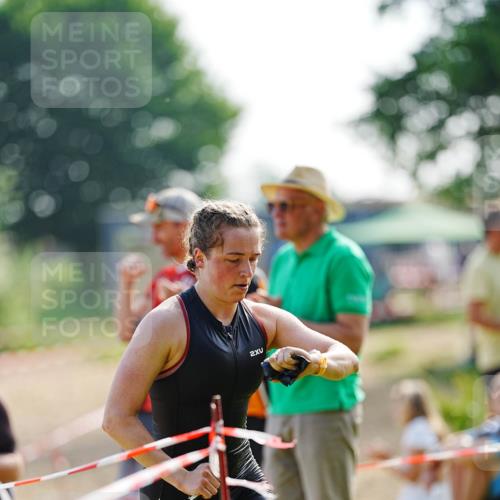 21.06.2026 - 29. Vierlanden-Triathlon LAZAROV Photography http://msf.ph/oto/9861561 21.06.2026 08:59:02 Schwimmen 229 meine-sportfotos.de