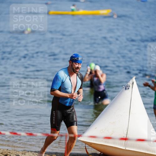 21.06.2026 - 29. Vierlanden-Triathlon LAZAROV Photography http://msf.ph/oto/9861599 21.06.2026 09:00:37 Schwimmen 183 meine-sportfotos.de