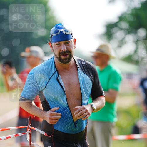 21.06.2026 - 29. Vierlanden-Triathlon LAZAROV Photography http://msf.ph/oto/9861611 21.06.2026 09:00:45 Schwimmen 172, 183, 240 meine-sportfotos.de