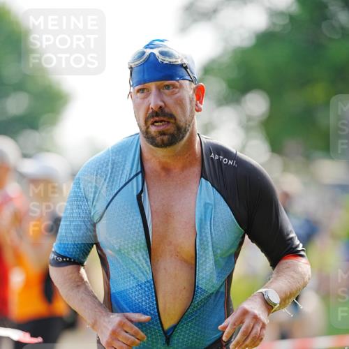 21.06.2026 - 29. Vierlanden-Triathlon LAZAROV Photography http://msf.ph/oto/9861615 21.06.2026 09:00:45 Schwimmen 172, 183, 240 meine-sportfotos.de