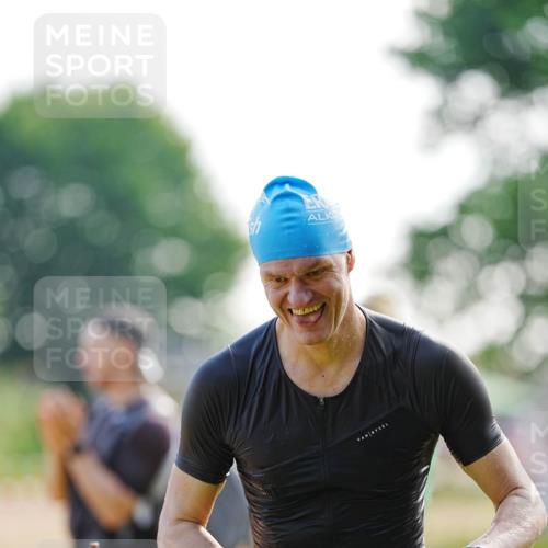 21.06.2026 - 29. Vierlanden-Triathlon LAZAROV Photography http://msf.ph/oto/9861693 21.06.2026 09:02:45 Schwimmen 128 meine-sportfotos.de