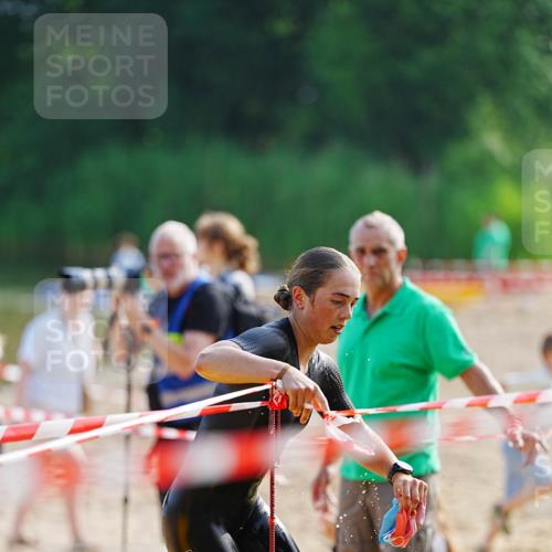 21.06.2026 - 29. Vierlanden-Triathlon LAZAROV Photography http://msf.ph/oto/9861720 21.06.2026 09:03:26 Schwimmen 241, 261 meine-sportfotos.de