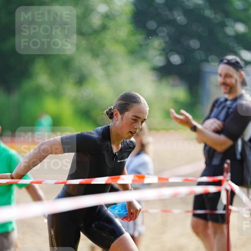 21.06.2026 - 29. Vierlanden-Triathlon LAZAROV Photography http://msf.ph/oto/9861723 21.06.2026 09:03:26 Schwimmen 241, 261 meine-sportfotos.de