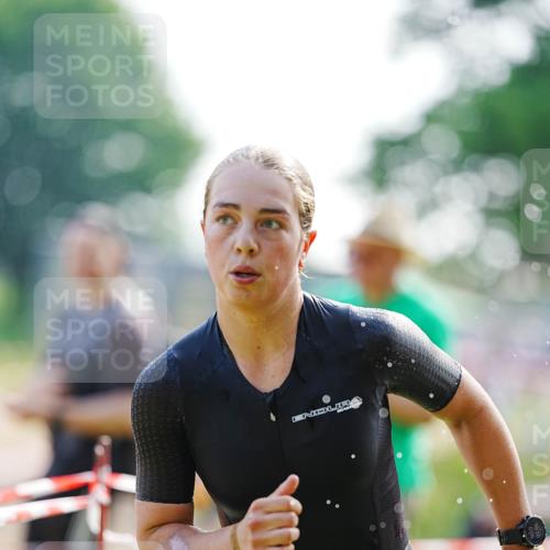 21.06.2026 - 29. Vierlanden-Triathlon LAZAROV Photography http://msf.ph/oto/9861731 21.06.2026 09:03:27 Schwimmen 241, 261 meine-sportfotos.de