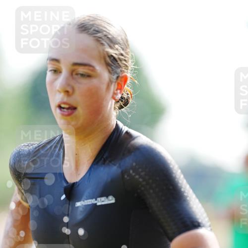 21.06.2026 - 29. Vierlanden-Triathlon LAZAROV Photography http://msf.ph/oto/9861734 21.06.2026 09:03:28 Schwimmen 241, 261 meine-sportfotos.de