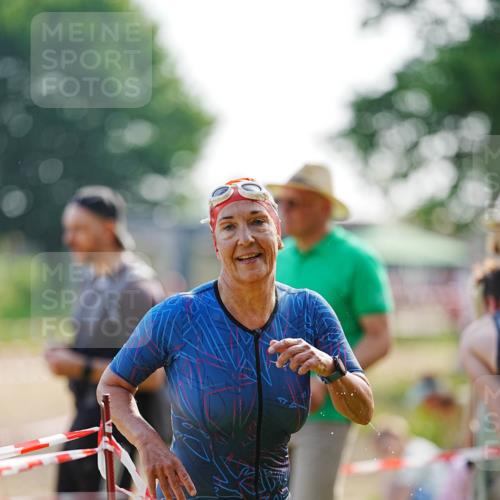 21.06.2026 - 29. Vierlanden-Triathlon LAZAROV Photography http://msf.ph/oto/9861750 21.06.2026 09:03:50 Schwimmen 288, 302 meine-sportfotos.de