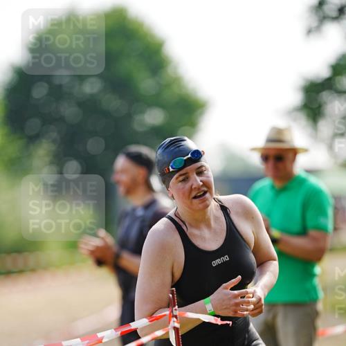 21.06.2026 - 29. Vierlanden-Triathlon LAZAROV Photography http://msf.ph/oto/9861775 21.06.2026 09:04:44 Schwimmen 290 meine-sportfotos.de