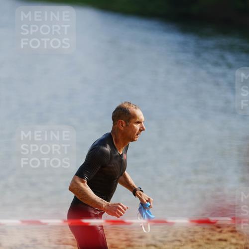 21.06.2026 - 29. Vierlanden-Triathlon LAZAROV Photography http://msf.ph/oto/9861784 21.06.2026 09:05:19 Schwimmen 105, 192 meine-sportfotos.de