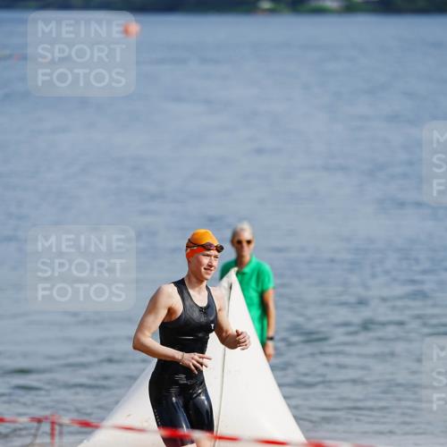 21.06.2026 - 29. Vierlanden-Triathlon LAZAROV Photography http://msf.ph/oto/9861831 21.06.2026 09:05:49 Schwimmen 299 meine-sportfotos.de