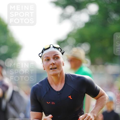 21.06.2026 - 29. Vierlanden-Triathlon LAZAROV Photography http://msf.ph/oto/9861916 21.06.2026 09:08:37 Schwimmen 226, 233, 257, 268 meine-sportfotos.de