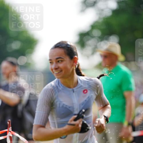 21.06.2026 - 29. Vierlanden-Triathlon LAZAROV Photography http://msf.ph/oto/9861926 21.06.2026 09:08:40 Schwimmen 226, 233, 257, 268 meine-sportfotos.de