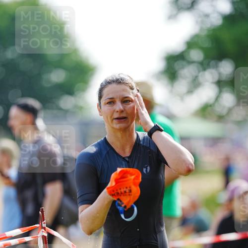 21.06.2026 - 29. Vierlanden-Triathlon LAZAROV Photography http://msf.ph/oto/9861939 21.06.2026 09:08:55 Schwimmen 221 meine-sportfotos.de
