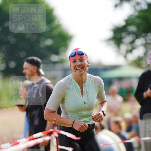 21.06.2026 - 29. Vierlanden-Triathlon LAZAROV Photography http://msf.ph/oto/9861960 21.06.2026 09:09:45 Schwimmen 266 meine-sportfotos.de