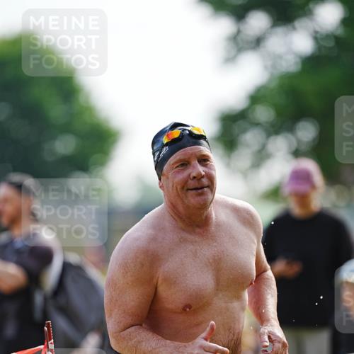 21.06.2026 - 29. Vierlanden-Triathlon LAZAROV Photography http://msf.ph/oto/9862062 21.06.2026 09:10:46 Schwimmen 267, 271, 274, 284, 293, 298, 301 meine-sportfotos.de