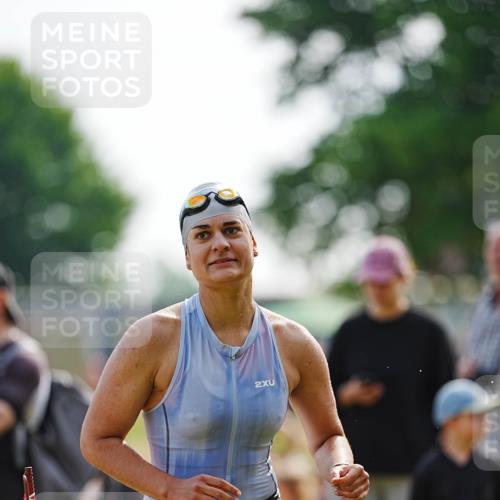 21.06.2026 - 29. Vierlanden-Triathlon LAZAROV Photography http://msf.ph/oto/9862067 21.06.2026 09:10:49 Schwimmen 267, 271, 274, 284, 293, 298, 301 meine-sportfotos.de