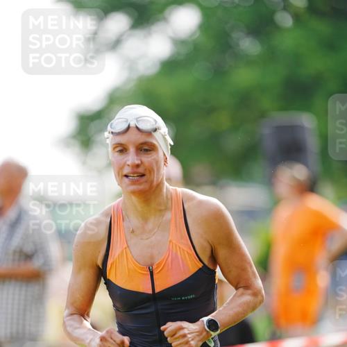 21.06.2026 - 29. Vierlanden-Triathlon LAZAROV Photography http://msf.ph/oto/9862104 21.06.2026 09:11:24 Schwimmen 223, 253 meine-sportfotos.de