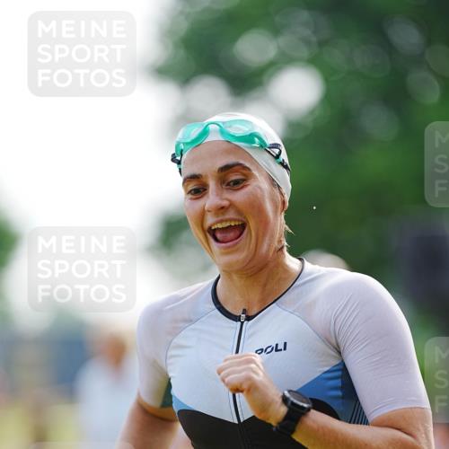 21.06.2026 - 29. Vierlanden-Triathlon LAZAROV Photography http://msf.ph/oto/9862169 21.06.2026 09:12:16 Schwimmen 252, 272 meine-sportfotos.de