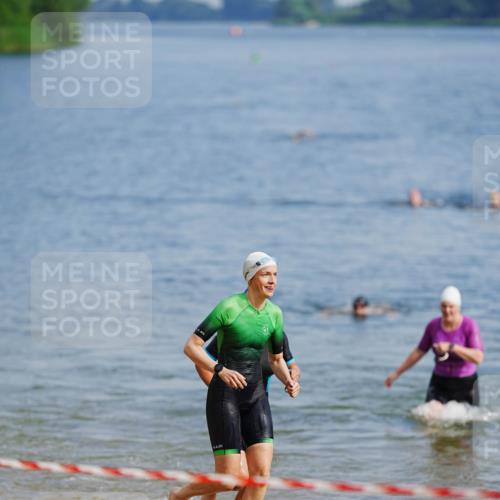 21.06.2026 - 29. Vierlanden-Triathlon LAZAROV Photography http://msf.ph/oto/9862322 21.06.2026 09:18:06 Schwimmen 232, 245, 259, 281 meine-sportfotos.de