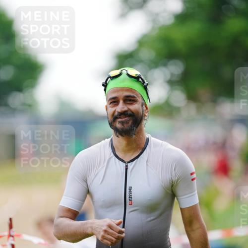 21.06.2026 - 29. Vierlanden-Triathlon LAZAROV Photography http://msf.ph/oto/9862396 21.06.2026 09:21:40 Schwimmen 6 meine-sportfotos.de