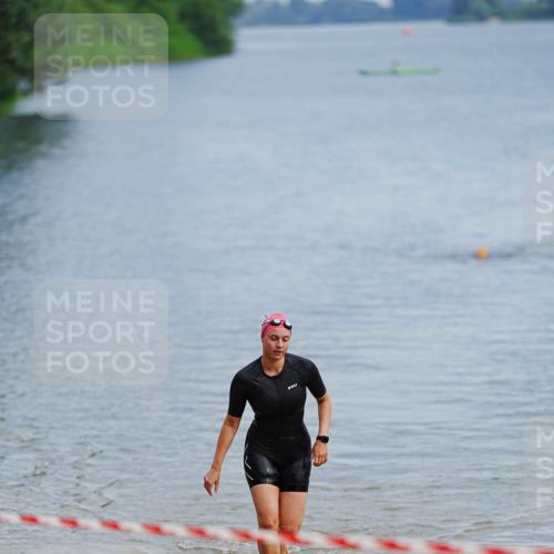 21.06.2026 - 29. Vierlanden-Triathlon LAZAROV Photography http://msf.ph/oto/9862431 21.06.2026 09:22:54 Schwimmen 279 meine-sportfotos.de
