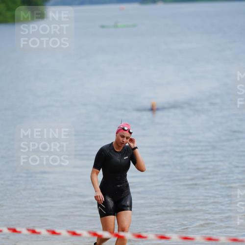 21.06.2026 - 29. Vierlanden-Triathlon LAZAROV Photography http://msf.ph/oto/9862435 21.06.2026 09:22:55 Schwimmen 279 meine-sportfotos.de
