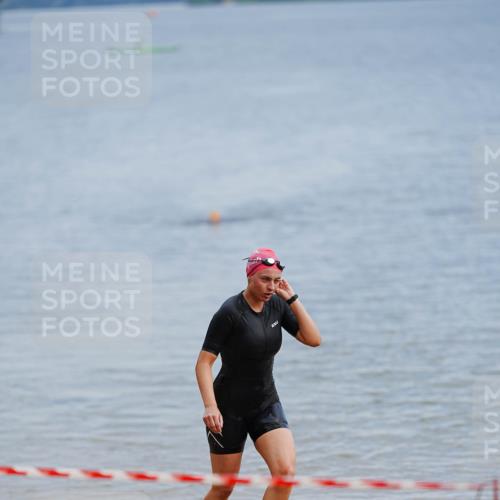 21.06.2026 - 29. Vierlanden-Triathlon LAZAROV Photography http://msf.ph/oto/9862437 21.06.2026 09:22:56 Schwimmen 279 meine-sportfotos.de