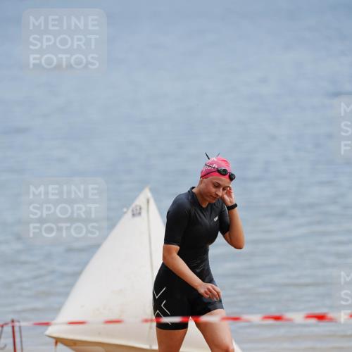 21.06.2026 - 29. Vierlanden-Triathlon LAZAROV Photography http://msf.ph/oto/9862442 21.06.2026 09:22:58 Schwimmen 279 meine-sportfotos.de