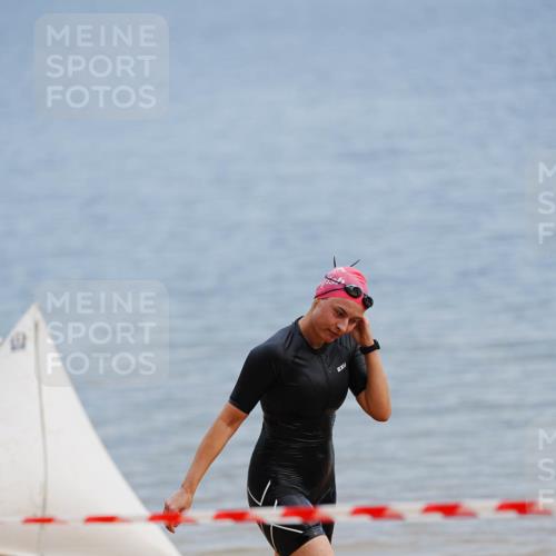 21.06.2026 - 29. Vierlanden-Triathlon LAZAROV Photography http://msf.ph/oto/9862443 21.06.2026 09:22:58 Schwimmen 279 meine-sportfotos.de