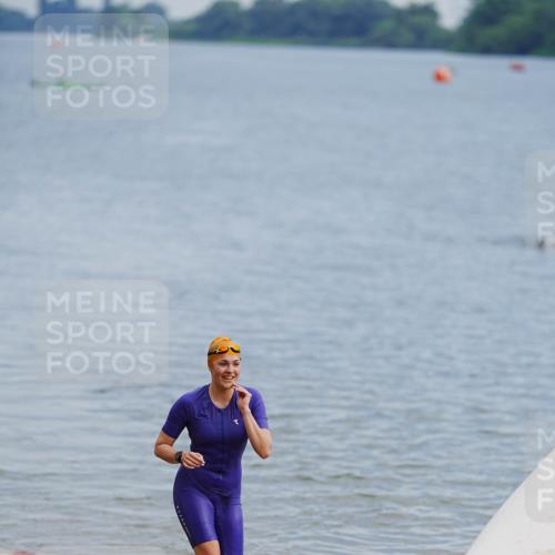 21.06.2026 - 29. Vierlanden-Triathlon LAZAROV Photography http://msf.ph/oto/9862463 21.06.2026 09:23:27 Schwimmen 270 meine-sportfotos.de