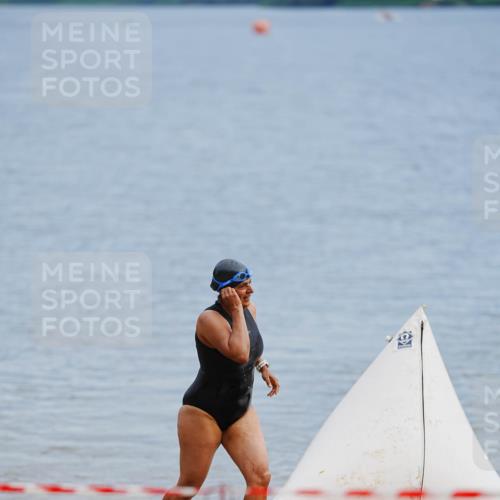 21.06.2026 - 29. Vierlanden-Triathlon LAZAROV Photography http://msf.ph/oto/9862487 21.06.2026 09:24:19 Schwimmen 256 meine-sportfotos.de