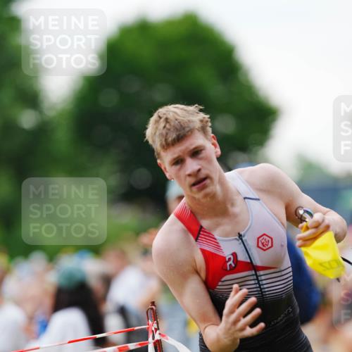 21.06.2026 - 29. Vierlanden-Triathlon LAZAROV Photography http://msf.ph/oto/9862588 21.06.2026 09:53:33 Schwimmen 385 meine-sportfotos.de