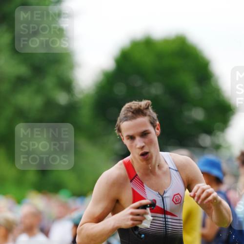 21.06.2026 - 29. Vierlanden-Triathlon LAZAROV Photography http://msf.ph/oto/9862608 21.06.2026 09:54:19 Schwimmen 311, 335, 378, 382 meine-sportfotos.de