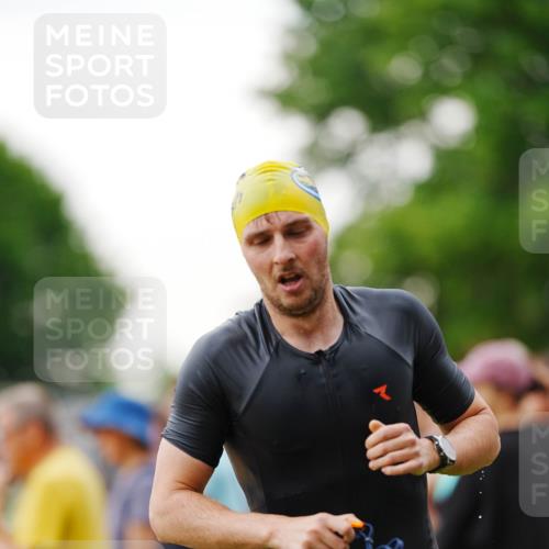21.06.2026 - 29. Vierlanden-Triathlon LAZAROV Photography http://msf.ph/oto/9862655 21.06.2026 09:56:28 Schwimmen 308, 332, 354 meine-sportfotos.de