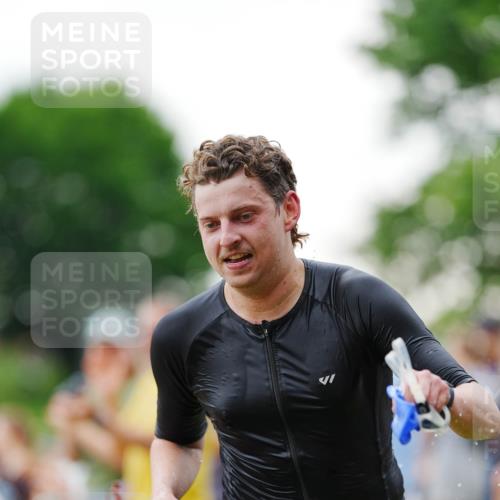 21.06.2026 - 29. Vierlanden-Triathlon LAZAROV Photography http://msf.ph/oto/9862660 21.06.2026 09:56:41 Schwimmen 306, 354, 361, 365 meine-sportfotos.de