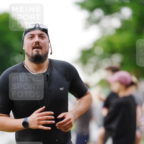 21.06.2026 - 29. Vierlanden-Triathlon LAZAROV Photography http://msf.ph/oto/9862683 21.06.2026 10:00:53 Schwimmen 330, 357 meine-sportfotos.de