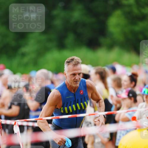 21.06.2026 - 29. Vierlanden-Triathlon LAZAROV Photography http://msf.ph/oto/9862696 21.06.2026 10:03:34 Schwimmen 437 meine-sportfotos.de