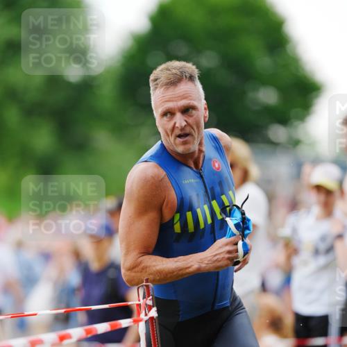 21.06.2026 - 29. Vierlanden-Triathlon LAZAROV Photography http://msf.ph/oto/9862701 21.06.2026 10:03:35 Schwimmen 437 meine-sportfotos.de