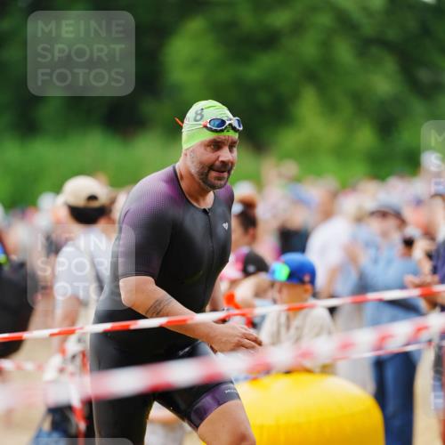 21.06.2026 - 29. Vierlanden-Triathlon LAZAROV Photography http://msf.ph/oto/9862708 21.06.2026 10:04:15 Schwimmen 420, 454 meine-sportfotos.de