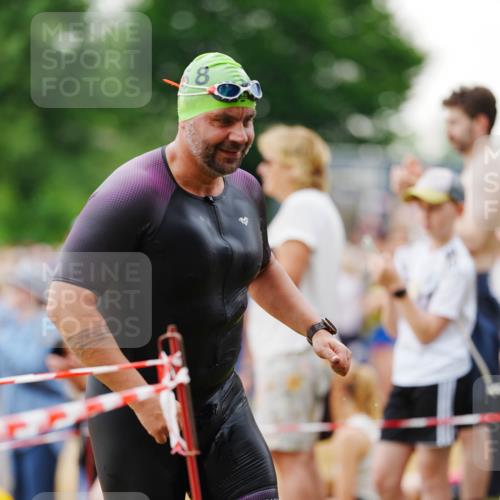 21.06.2026 - 29. Vierlanden-Triathlon LAZAROV Photography http://msf.ph/oto/9862711 21.06.2026 10:04:16 Schwimmen 420, 454 meine-sportfotos.de