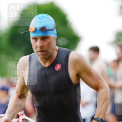 21.06.2026 - 29. Vierlanden-Triathlon LAZAROV Photography http://msf.ph/oto/9862717 21.06.2026 10:04:19 Schwimmen 420, 440, 454 meine-sportfotos.de