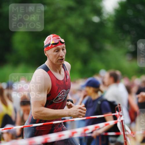 21.06.2026 - 29. Vierlanden-Triathlon LAZAROV Photography http://msf.ph/oto/9862723 21.06.2026 10:04:28 Schwimmen 440 meine-sportfotos.de