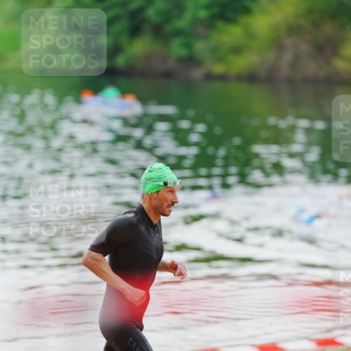 21.06.2026 - 29. Vierlanden-Triathlon LAZAROV Photography http://msf.ph/oto/9862726 21.06.2026 10:05:09 Schwimmen 431 meine-sportfotos.de