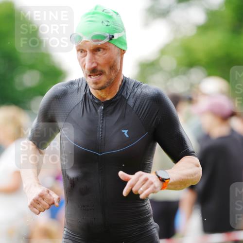 21.06.2026 - 29. Vierlanden-Triathlon LAZAROV Photography http://msf.ph/oto/9862733 21.06.2026 10:05:15 Schwimmen 431 meine-sportfotos.de