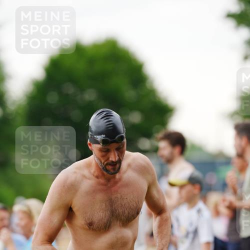 21.06.2026 - 29. Vierlanden-Triathlon LAZAROV Photography http://msf.ph/oto/9862768 21.06.2026 10:06:27 Schwimmen 438, 444, 458, 467 meine-sportfotos.de