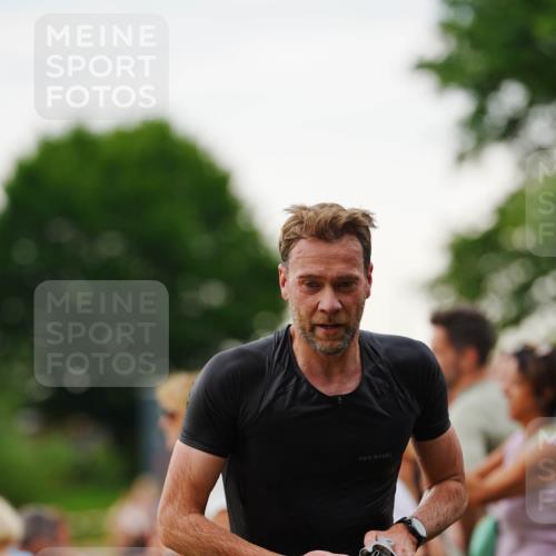 21.06.2026 - 29. Vierlanden-Triathlon LAZAROV Photography http://msf.ph/oto/9862785 21.06.2026 10:06:46 Schwimmen 394, 397, 410, 417, 443, 447 meine-sportfotos.de