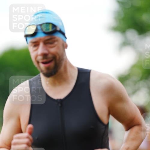 21.06.2026 - 29. Vierlanden-Triathlon LAZAROV Photography http://msf.ph/oto/9862798 21.06.2026 10:06:54 Schwimmen 394, 409, 417, 443, 447 meine-sportfotos.de