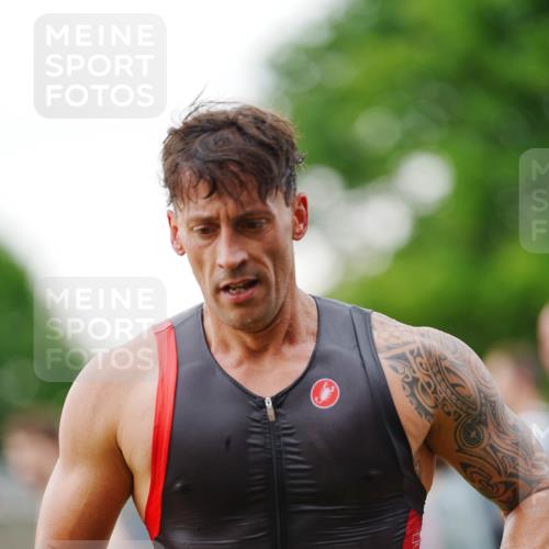 21.06.2026 - 29. Vierlanden-Triathlon LAZAROV Photography http://msf.ph/oto/9862853 21.06.2026 10:08:42 Schwimmen 403, 418, 422, 432, 1356 meine-sportfotos.de