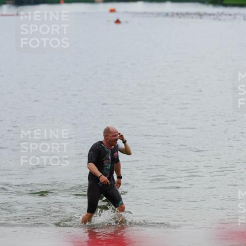 21.06.2026 - 29. Vierlanden-Triathlon LAZAROV Photography http://msf.ph/oto/9862868 21.06.2026 10:09:10 Schwimmen  meine-sportfotos.de