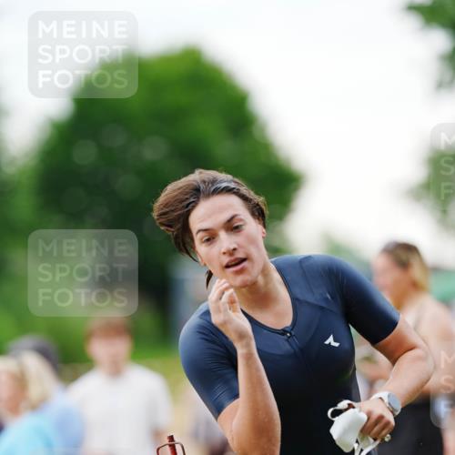 21.06.2026 - 29. Vierlanden-Triathlon LAZAROV Photography http://msf.ph/oto/9862947 21.06.2026 10:13:06 Schwimmen 396, 542, 549 meine-sportfotos.de